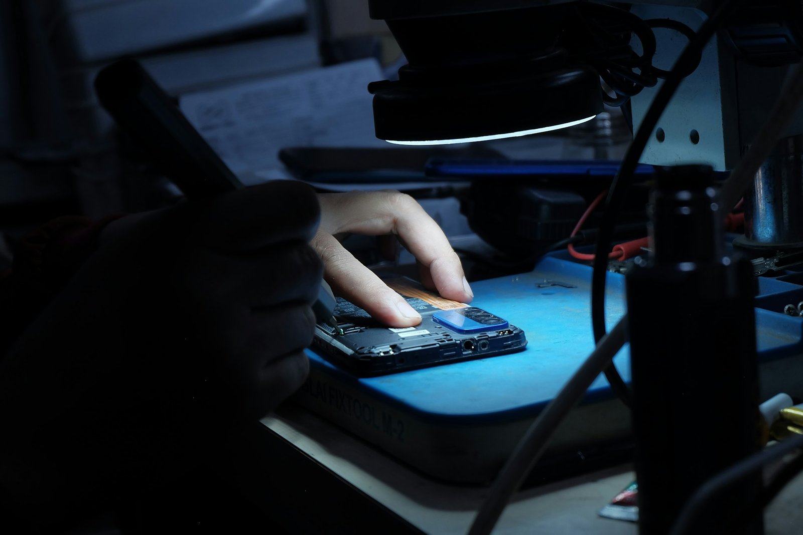 Roubaram meu celular e agora o que fazer em Curitiba